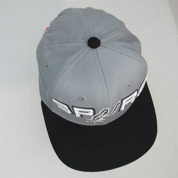 adidas NBA Youth San Antonio Spurs Hat/Cap - Picture 2 of 8
